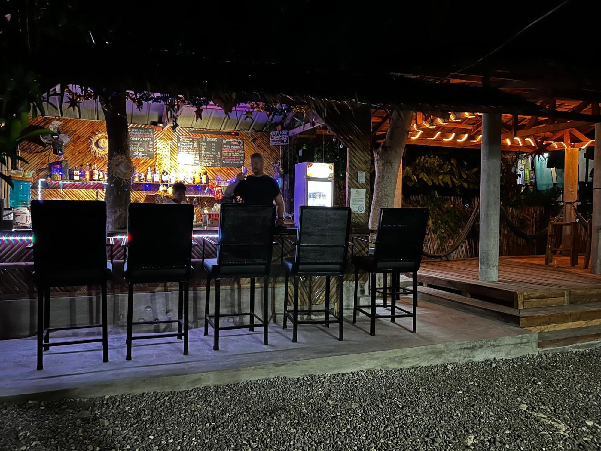 The Backyard Inn Moalboal Dış mekan fotoğraf
